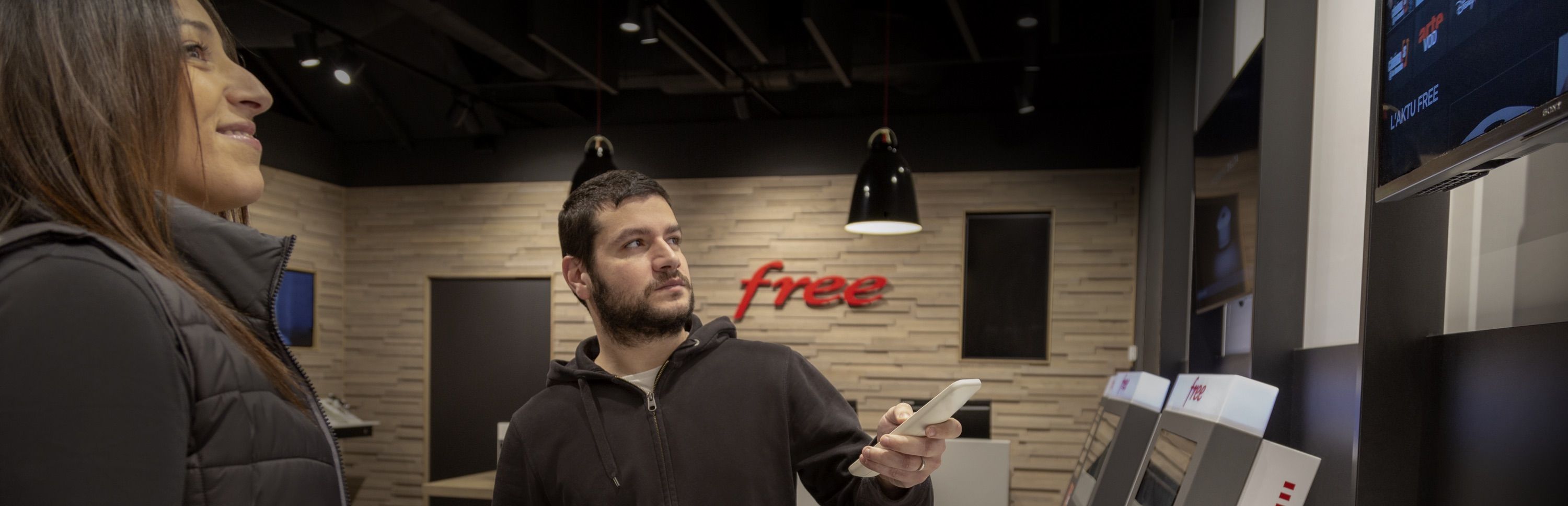 Présentation vidéo des Free Centers